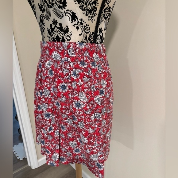 Loft Floral Patterned Pleated Skirt​​​​​​​​​​​​​​​ - Picture 6 of 6
